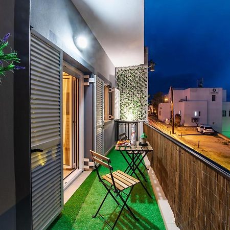 Yiannis Suite Santorini Тира Экстерьер фото
