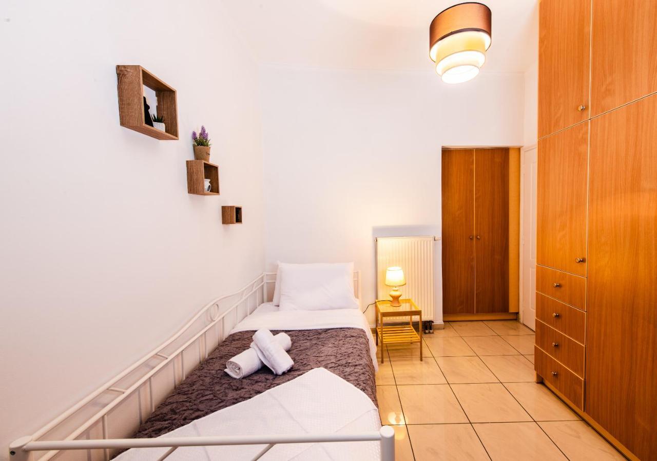 Yiannis Suite Santorini Тира Экстерьер фото