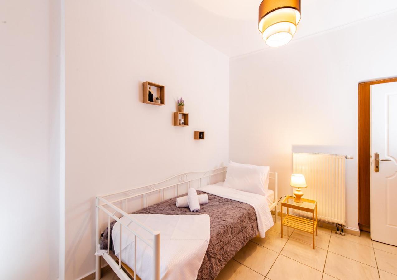 Yiannis Suite Santorini Тира Экстерьер фото